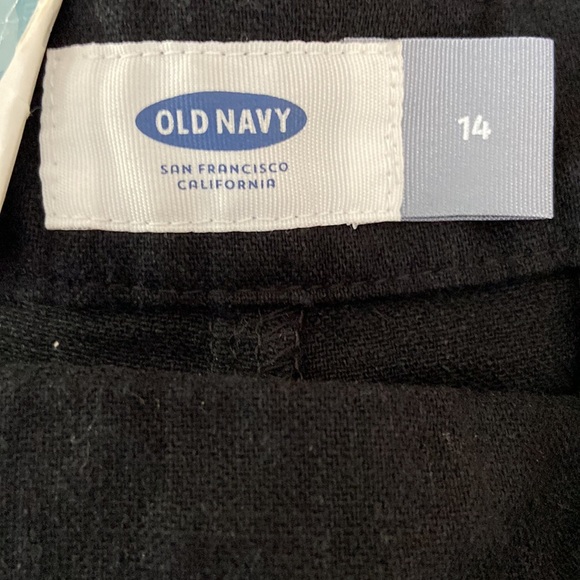 Old Navy Mid-Rise Black Shorts Size 14 - Picture 5 of 7